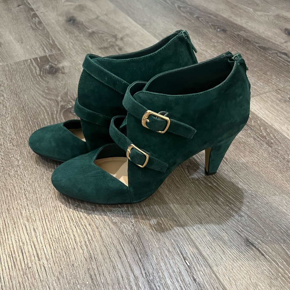 Bella Vita Niko Emerald Green Suede Heeled Shoeties Size 10 Brand New Never Worn